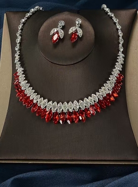 轻奢时尚闪亮水钻新娘项链耳环首饰套装气质百搭宴会礼服婚纱饰品