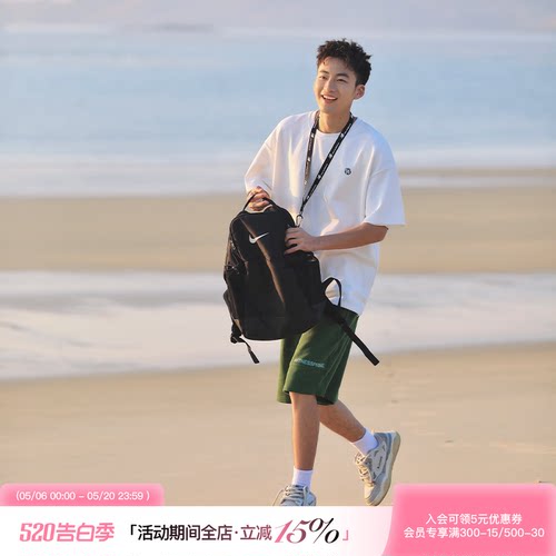 吕小虎短袖开叉刺绣防皱短袖t恤