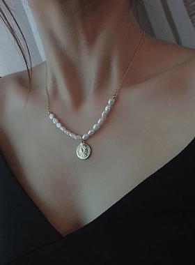 欧美甜酷金色项链吊坠天然巴洛克珍珠项链许愿硬币钛钢不褪色