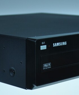 SRD-1642P SRD-1656P SRD-1676P 三星16路环通 实时D1 硬盘录像机