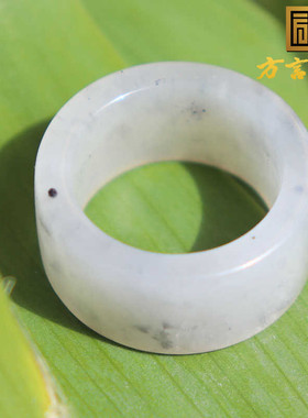 方言和田玉新疆玉龙河青花戒圈
