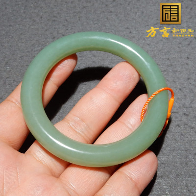 新疆且末料蓝色基调手镯