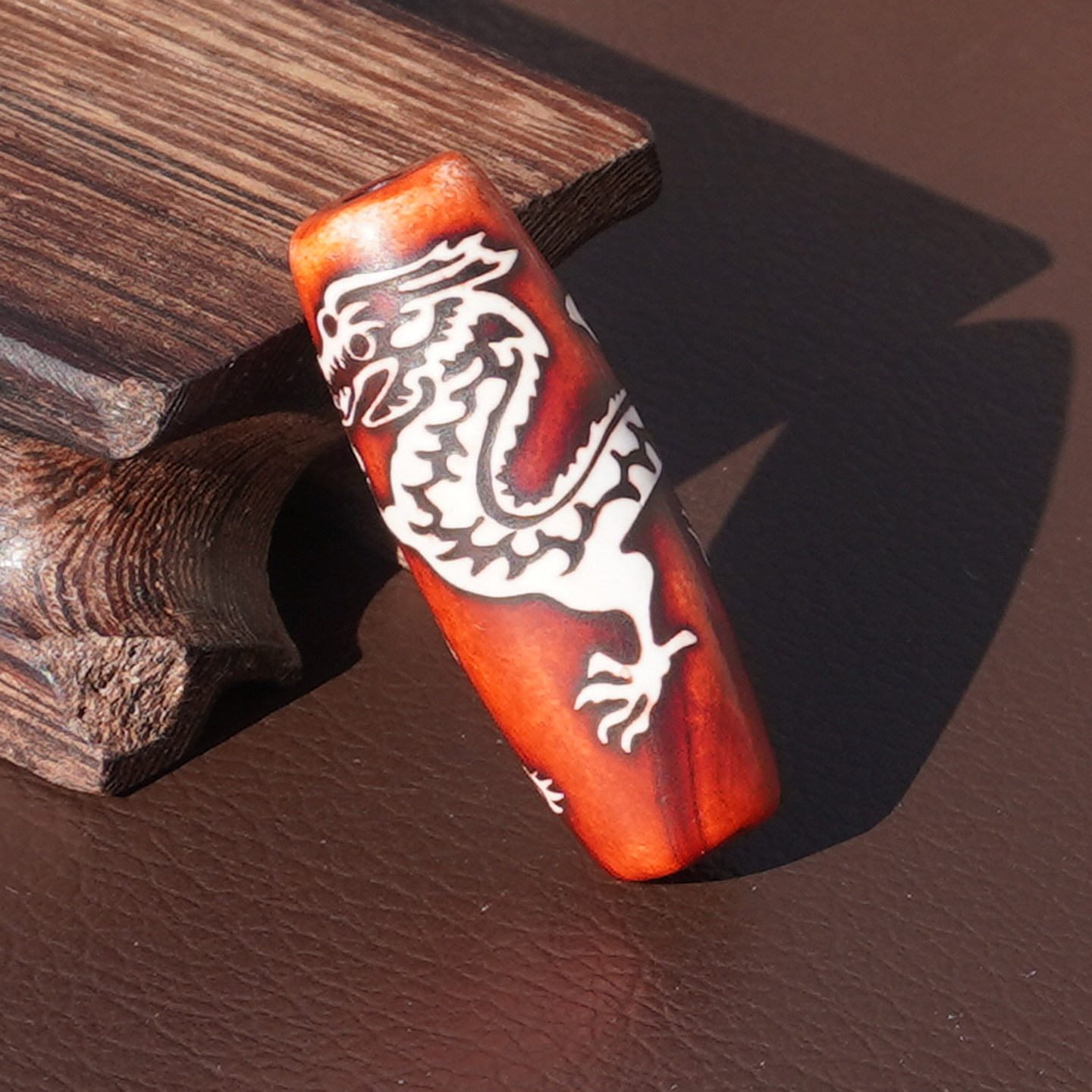 亏麻了方言放漏藏传复古做旧红皮龙纹老天珠玛瑙勒子高质感配饰A6,珠宝/钻石/翡翠,颈饰,淘宝优惠券,粉丝福利购,淘宝优惠卷