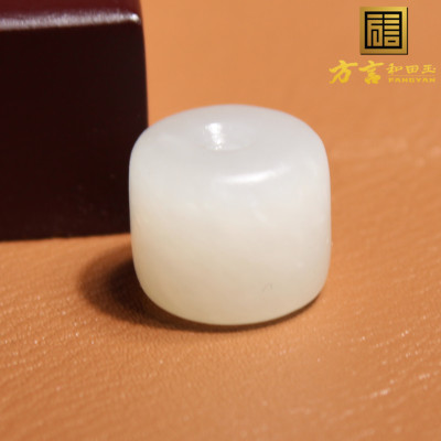 方言和田玉高脂高糯白玉桶珠吊坠