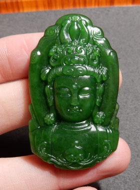 罕见方言品牌和田玉精品俄罗斯特色老坑料菠菜绿碧玉观音玉吊坠h2