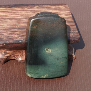 放大漏方言和田玉精品新疆山流水特色枫叶红塔青平安无事牌吊坠N4