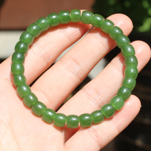 市场价3万现1480元回馈俄罗斯老坑料油润细腻碧玉卡6mm直切手串A6