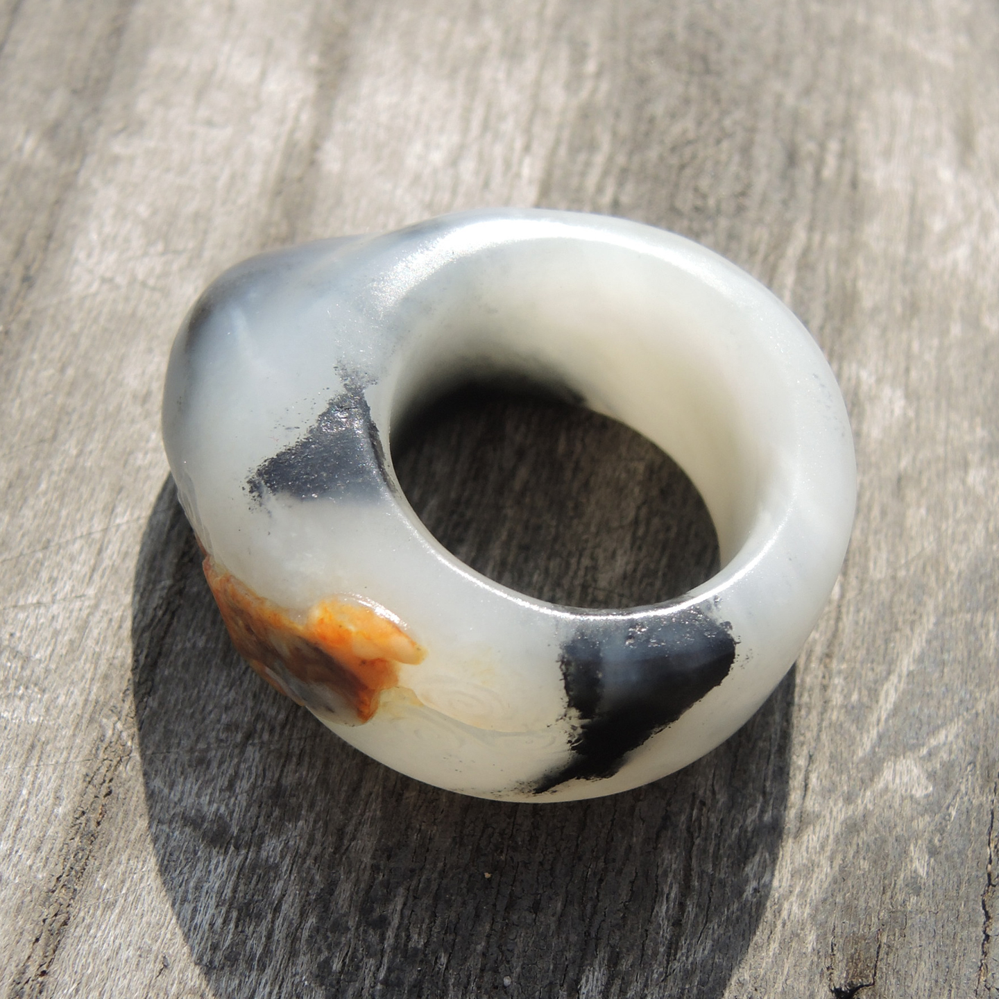 方言三色黑白分明白青花籽料扳指