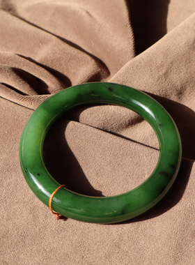 俄罗斯料菠菜绿碧玉57mm胖圆手镯