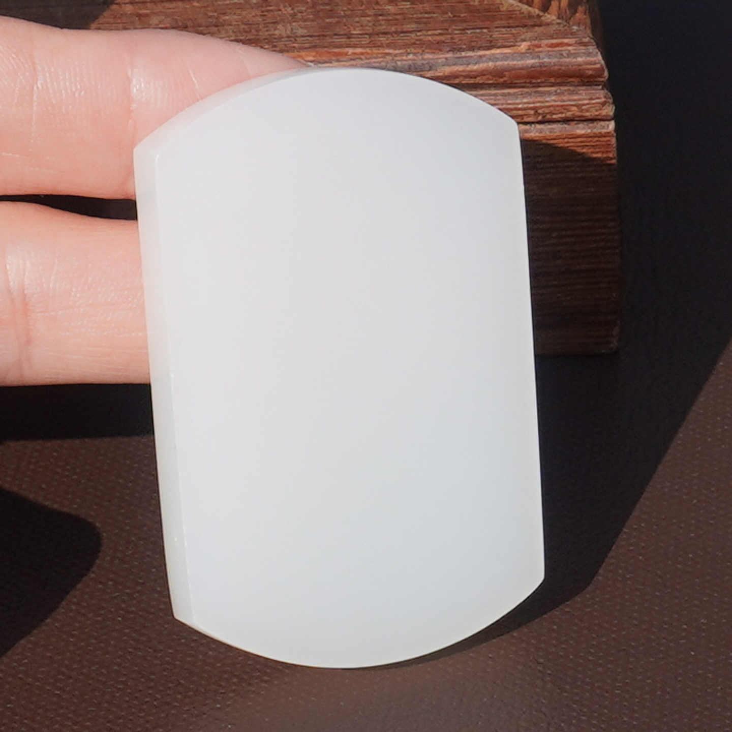 方言俄罗斯细腻老坑羊脂白玉牌子