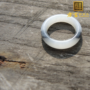 原3万现4200元方言品牌高白羊脂白玉一线天墨玉青花籽料卡18戒指R