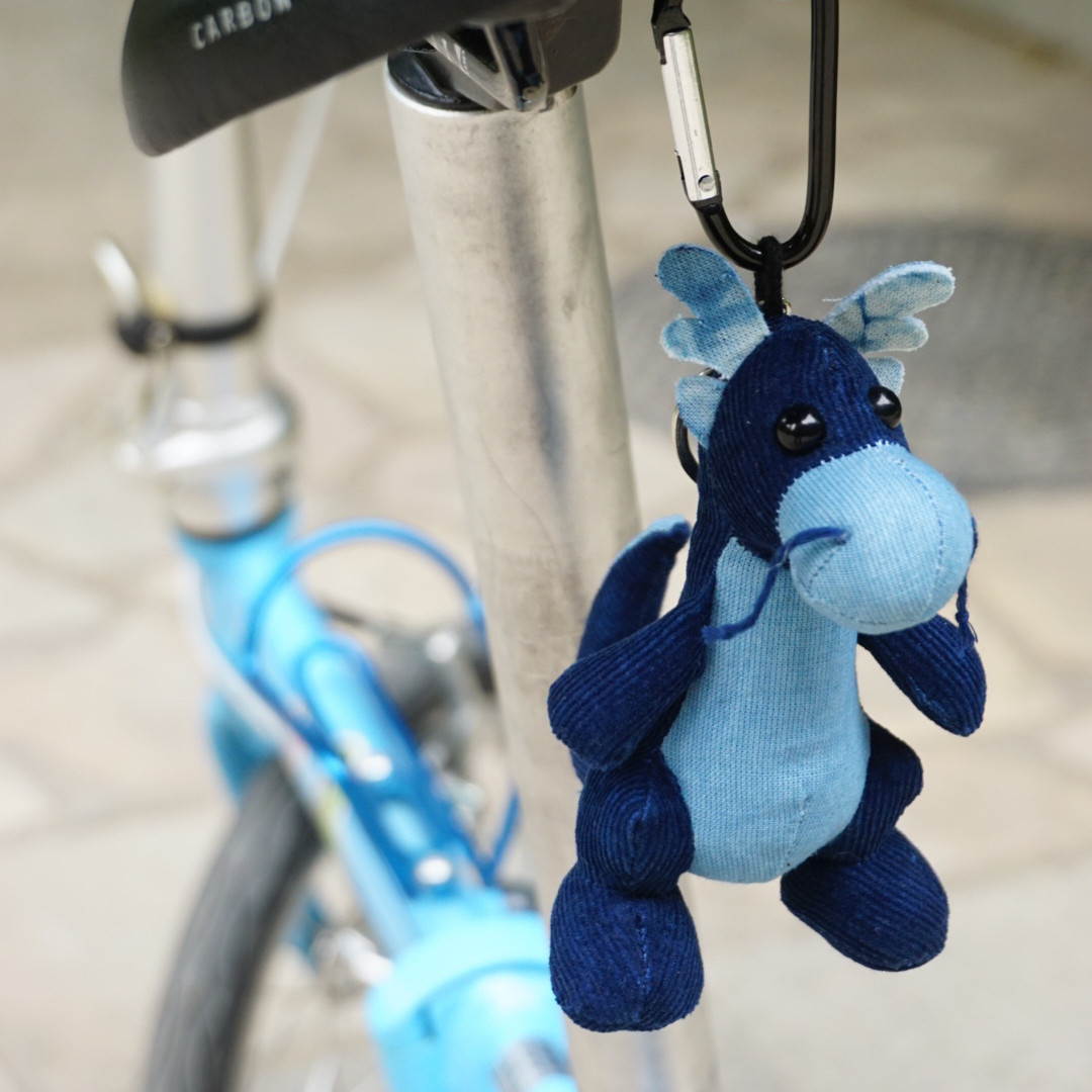 手工蓝染龙公仔钥匙扣靛蓝染挂饰礼物包包挂件,服饰配件/皮带/帽子/围巾,包挂件,淘宝优惠券,粉丝福利购,淘宝优惠卷