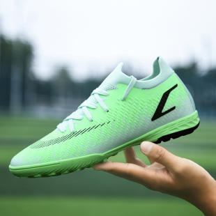 正品C罗儿童足球鞋小学生比赛专用碎钉防滑训练刺客16青少年长钉