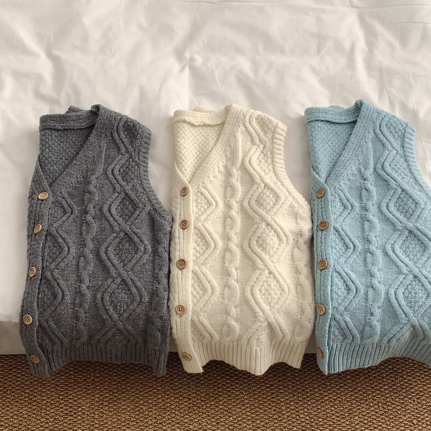 复古少女麻花针织背心马甲无袖毛衣开衫