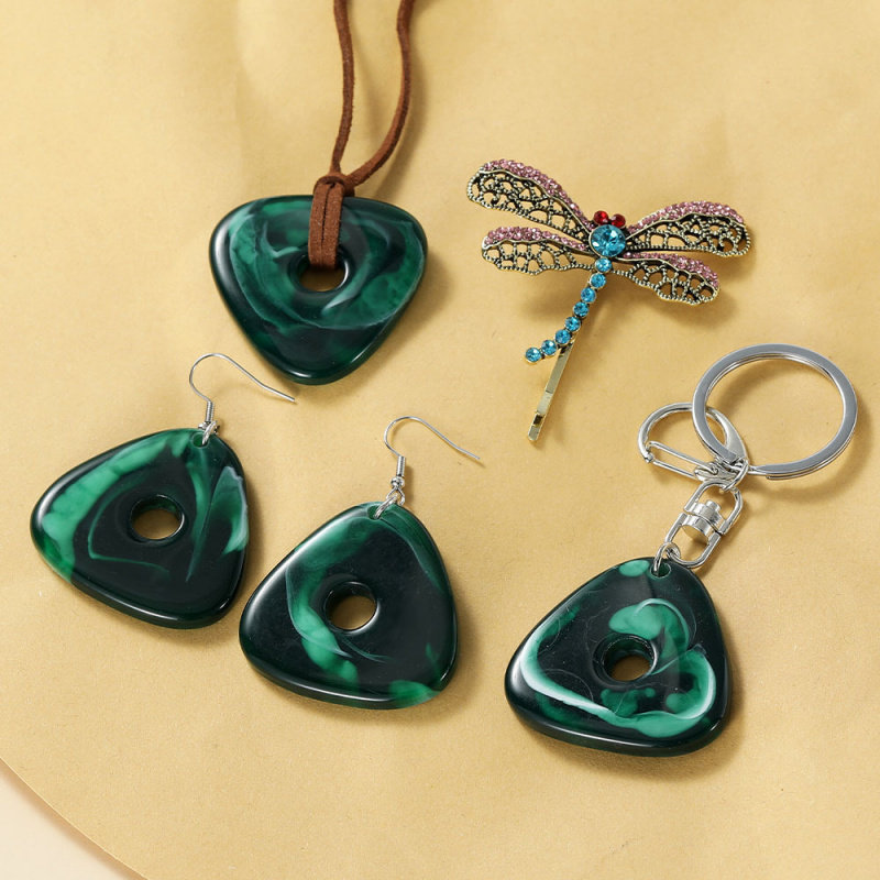 爆款创意新款周边男女同款万圣节鬼妈妈项链简约男女同款吊坠,饰品/流行首饰/时尚饰品新,银饰项链,淘宝优惠券,粉丝福利购,淘宝优惠卷