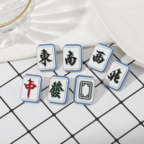 亚马逊新款个性中国风麻将胸针东南西北红中发财白板创意学生徽章