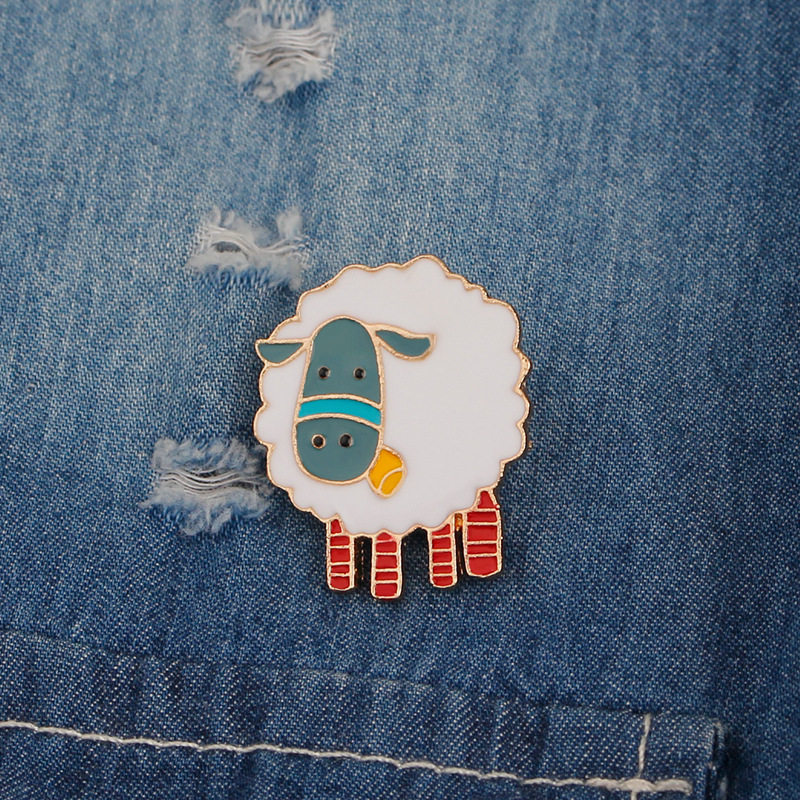 速卖通wish热卖卡通可爱动物小羊肖恩卡通人物胸针 学生衣饰配饰