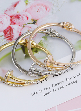 欧美饰品同款来个性钉子手镯跨境热卖合金手环