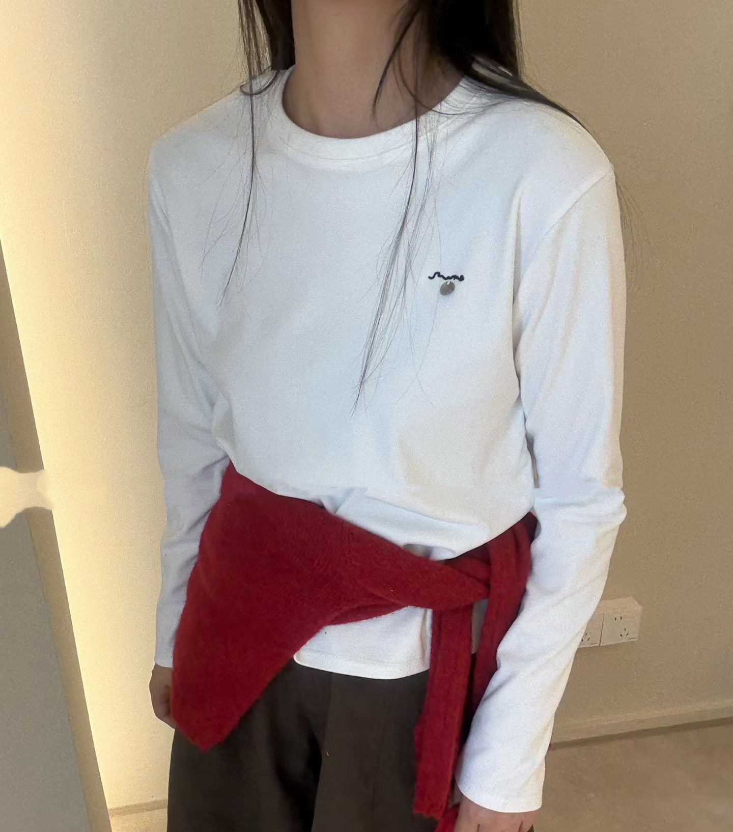 双面德绒厚实磨毛t舒适小个子女生小字母刺绣正肩显瘦长袖T恤～