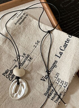 设计感不规则哑光缕空椭圆项链