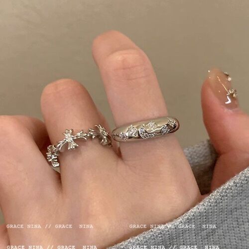 冷淡风~银色锆石十字架戒指女小众设计ins轻奢食指戒个性情侣对戒