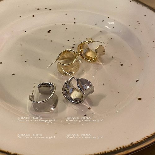 松本惠奈同款宽面耳环日系不规则