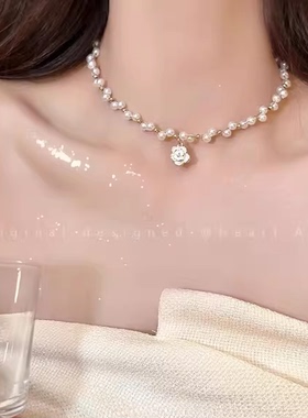 法式珍珠山茶花项链女高级感个性百搭轻奢网红锁骨链纯欲辣妹颈链