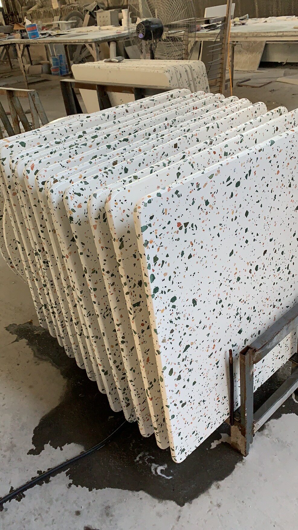 水磨石地砖 商铺仿古地板墙砖水泥石板材 人造石材预制板清仓处理