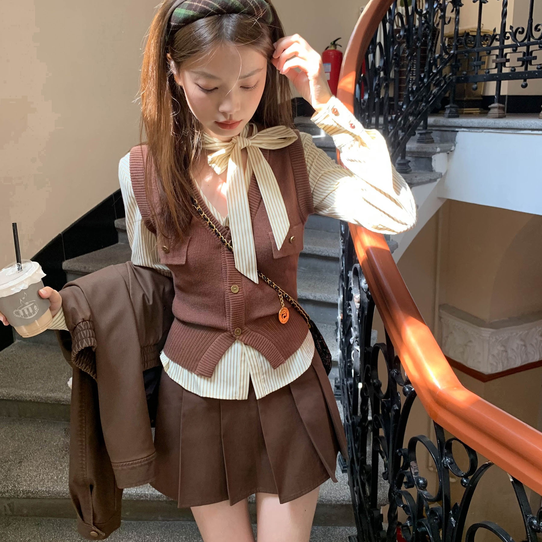 复古叠穿百搭V领修身针织马甲