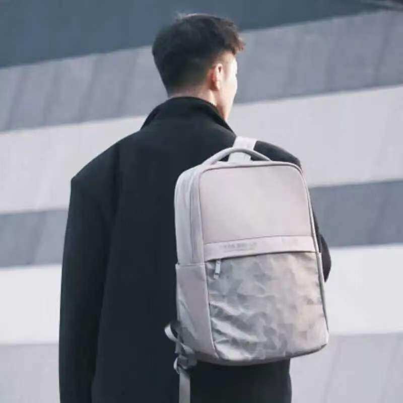 联想男士防水大容量电脑双肩包