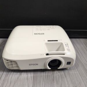 二手投影机投影仪Epson/爱普生CH-TW5200高清1080p，1920:1080，高清接口HDMI侧投。色彩好。高对比度