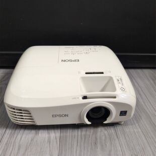 二手投影机投影仪Epson/爱普生CH-TW5200高清1080p，1920:1080，高清接口HDMI侧投。色彩好。高对比度