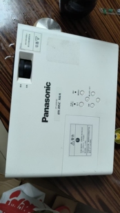 二手投影机投影仪高清高亮工程机松下X416C高亮度4100流明。白天直投