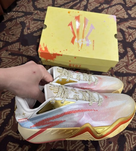 安踏 KAI 3 欧文三代星迹专业实战低帮氮碳一体篮球鞋112621102