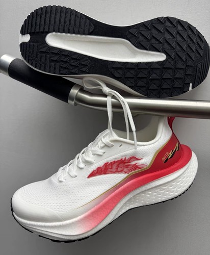 安踏马赫6SE 马年减震防滑耐磨低帮训练体测体考跑步鞋112615582