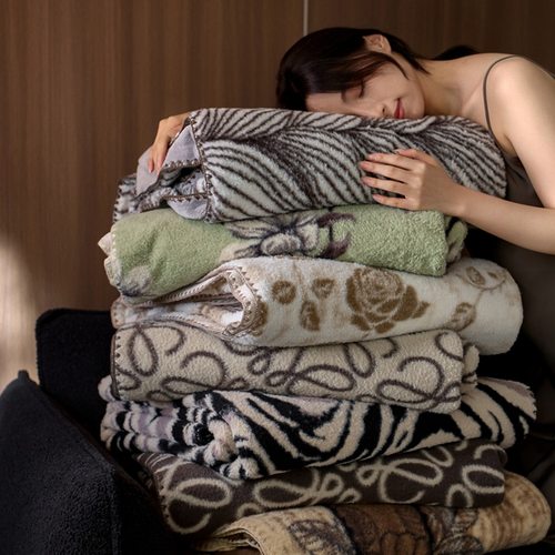 A类高端羊绒毛毯学生宿舍沙发住校卧室2026新款超柔保暖加厚毯子