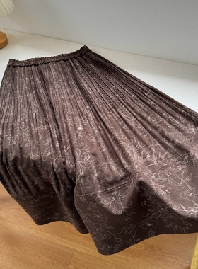 复古重工压花百褶松紧腰拼接轮廓感中长款三宅风半身裙 裙子秋冬