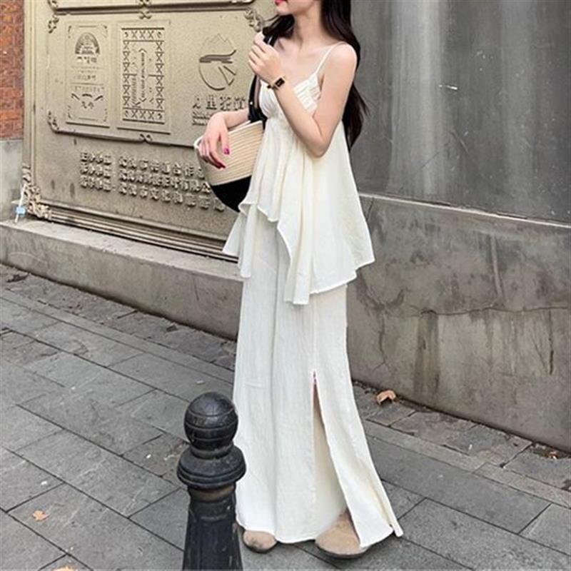 设计感不规则V领洋气吊带上衣女春季新款高腰阔腿休闲裤时尚套装