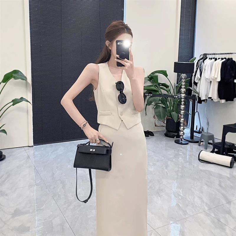 小香风时尚套装裙女夏季设计感V领西装背心马甲高腰半身裙两件套