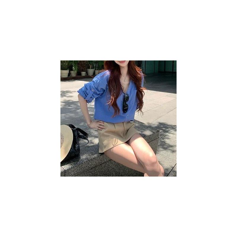 气质蓝色v领薄款长袖衬衫女夏季宽松防晒衬衣老钱风休闲上衣短裙