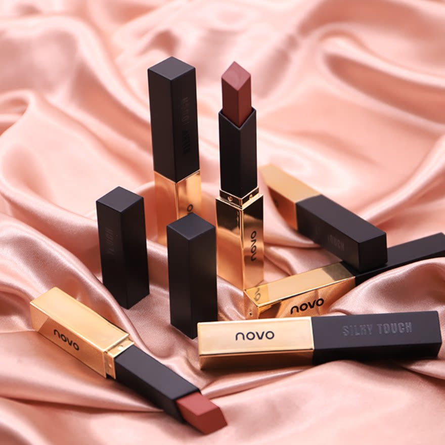 novo小金条口红女哑光持久复古正红学生款李佳琦推荐平价小众品牌