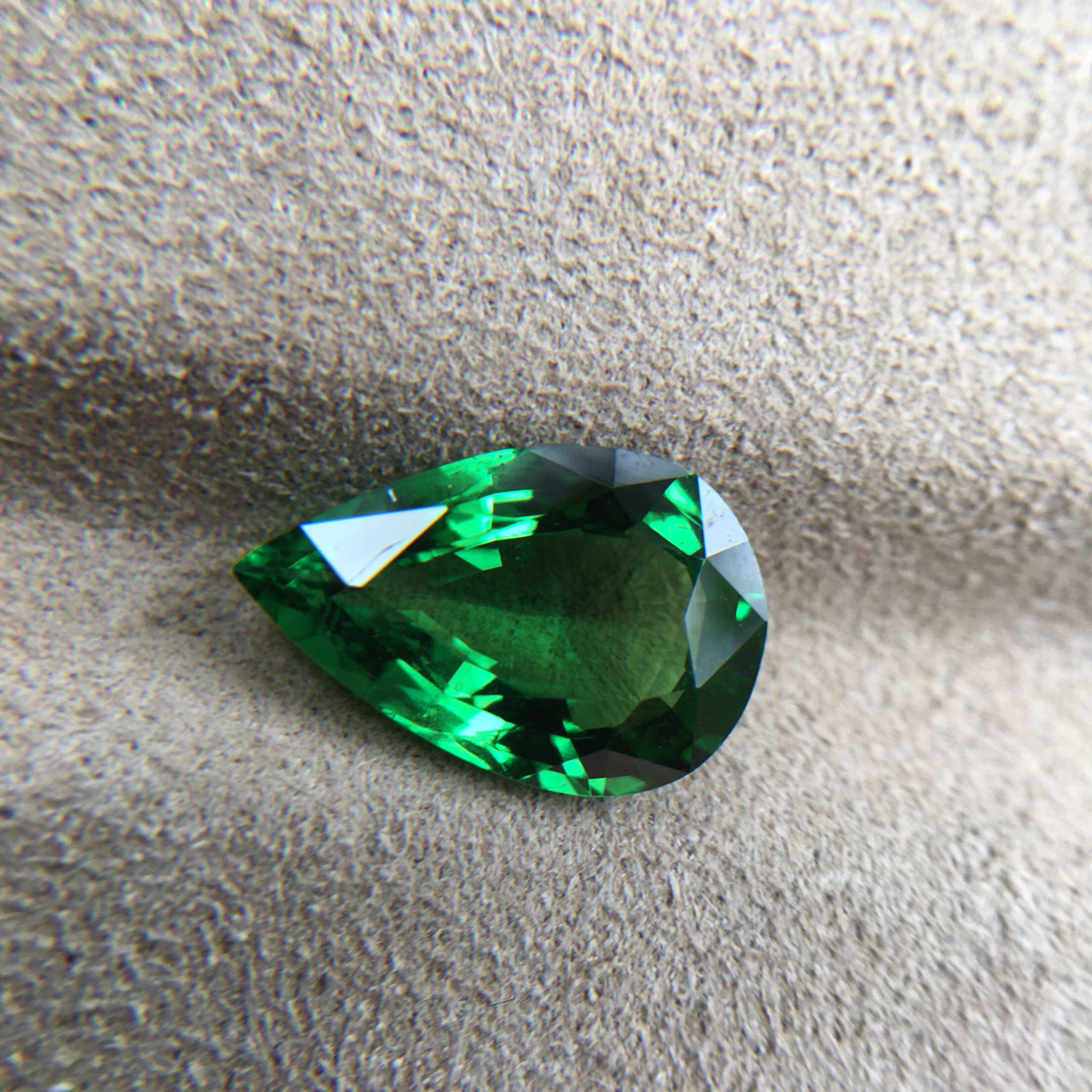 天然沙弗莱(铬钒钙铝榴石)3.65ct