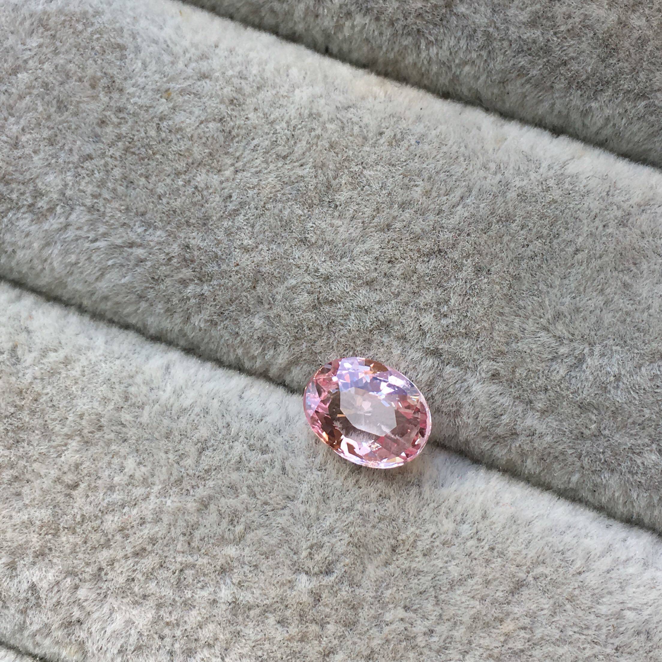 天然帕帕拉恰(粉橙色蓝宝石)1.64ct 带国际证书 可做戒指吊坠