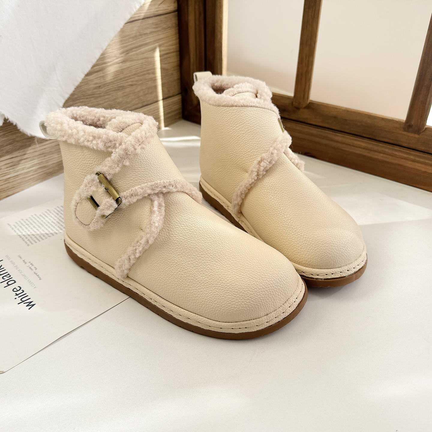 奶油冬季保暖加毛雪地靴百搭女鞋