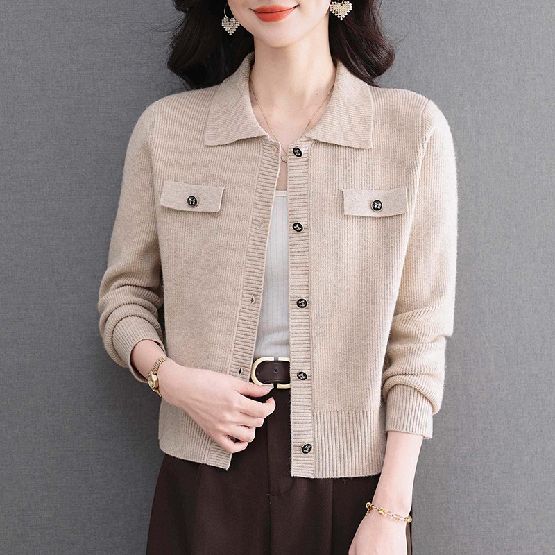 小香风翻领羊毛针织开衫女中年妈妈短款毛衣外套纯色气质通勤穿搭