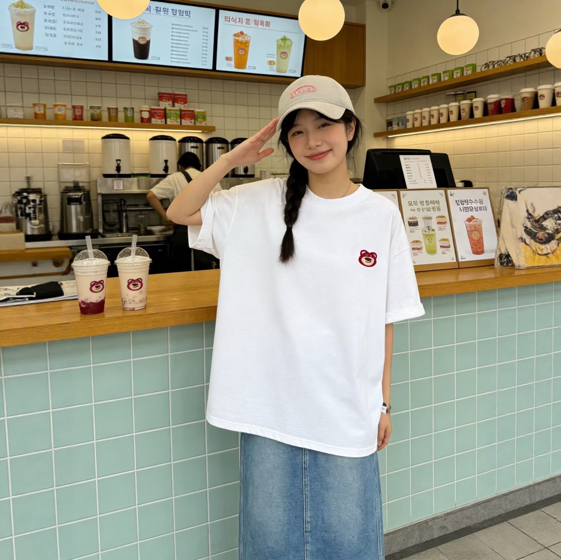 皇冠2026夏季刺绣草莓熊印花宽松中长款时髦百搭大版圆领短袖T恤