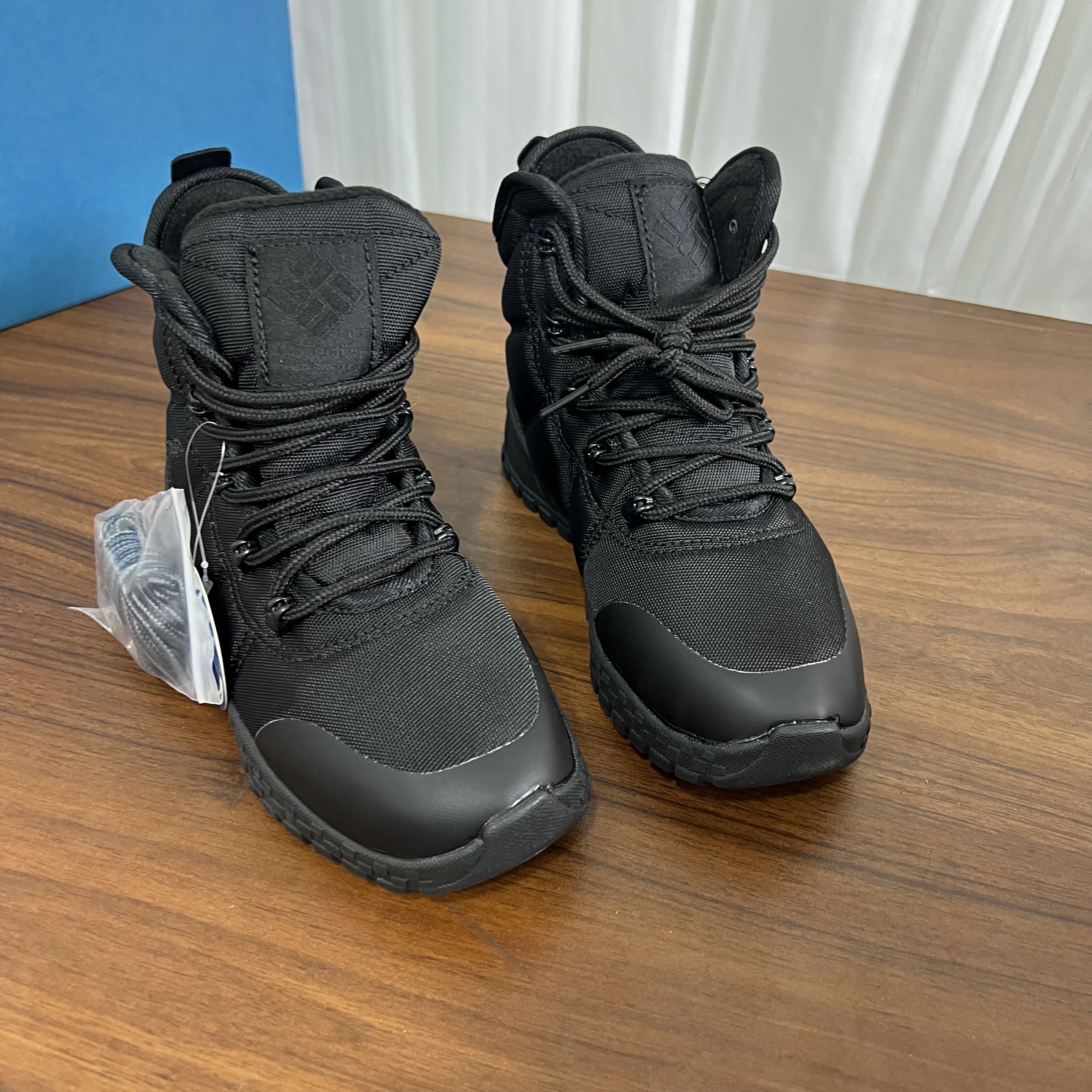 原单好货户外防水保暖雪地靴冬靴防滑耐磨保暖登山鞋情侣鞋运动鞋