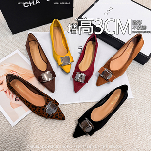 法式内增高浅口尖头单鞋女中跟金属扣豹纹软皮不累脚一脚蹬通勤鞋