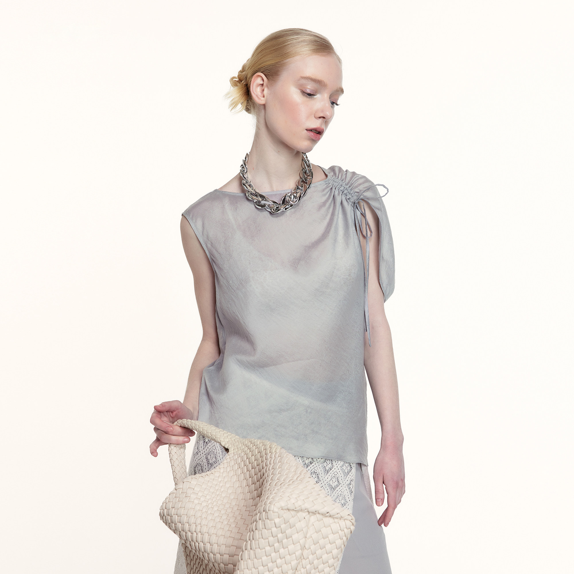 艺之卉抽褶花瓣袖短袖T恤