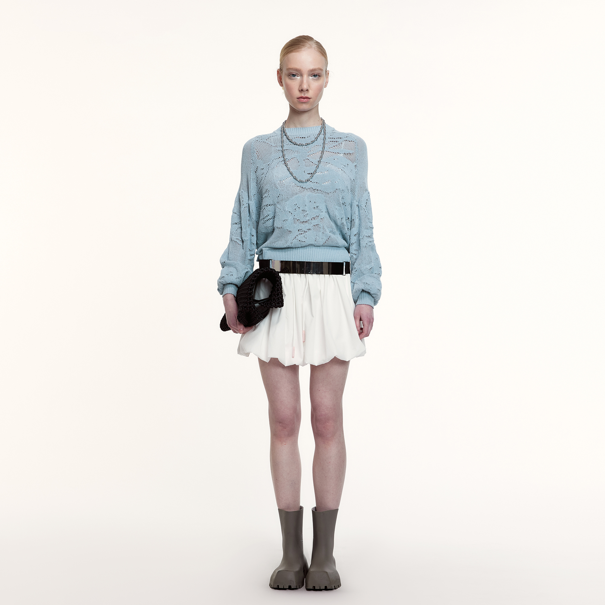 艺之卉白色花苞式短裙半裙